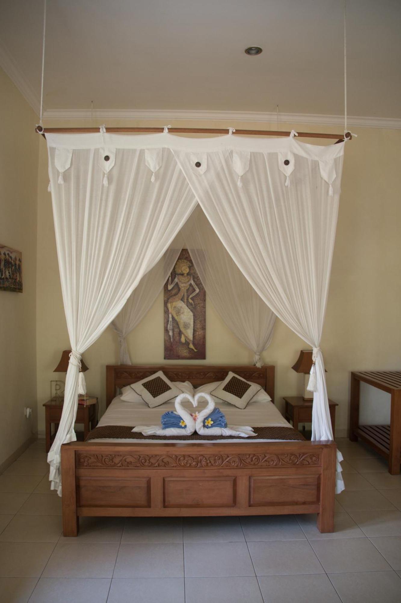 Guesthouse Rumah Senang Kalibaru Εξωτερικό φωτογραφία