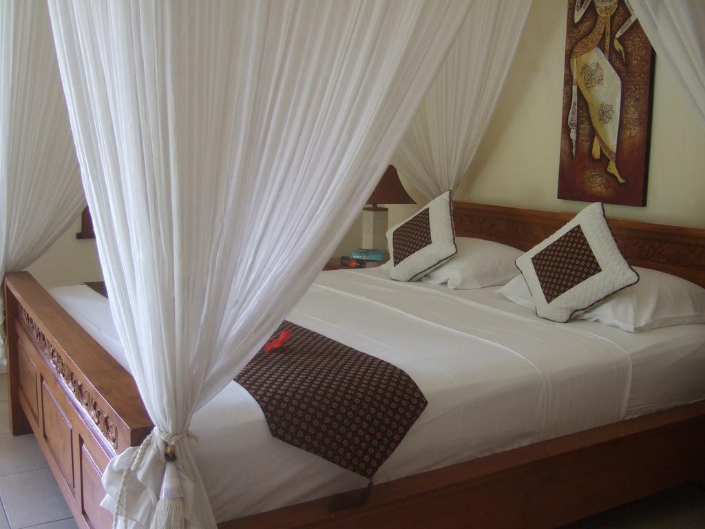 Guesthouse Rumah Senang Kalibaru Εξωτερικό φωτογραφία