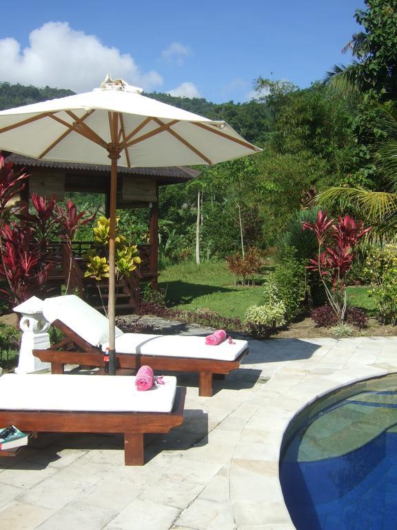 Guesthouse Rumah Senang Kalibaru Εξωτερικό φωτογραφία